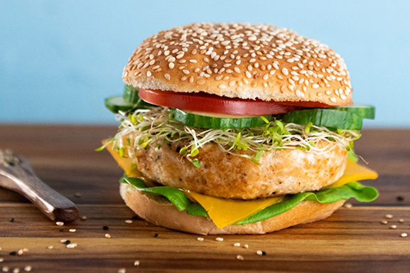 Crunchy cucumber salmon burger